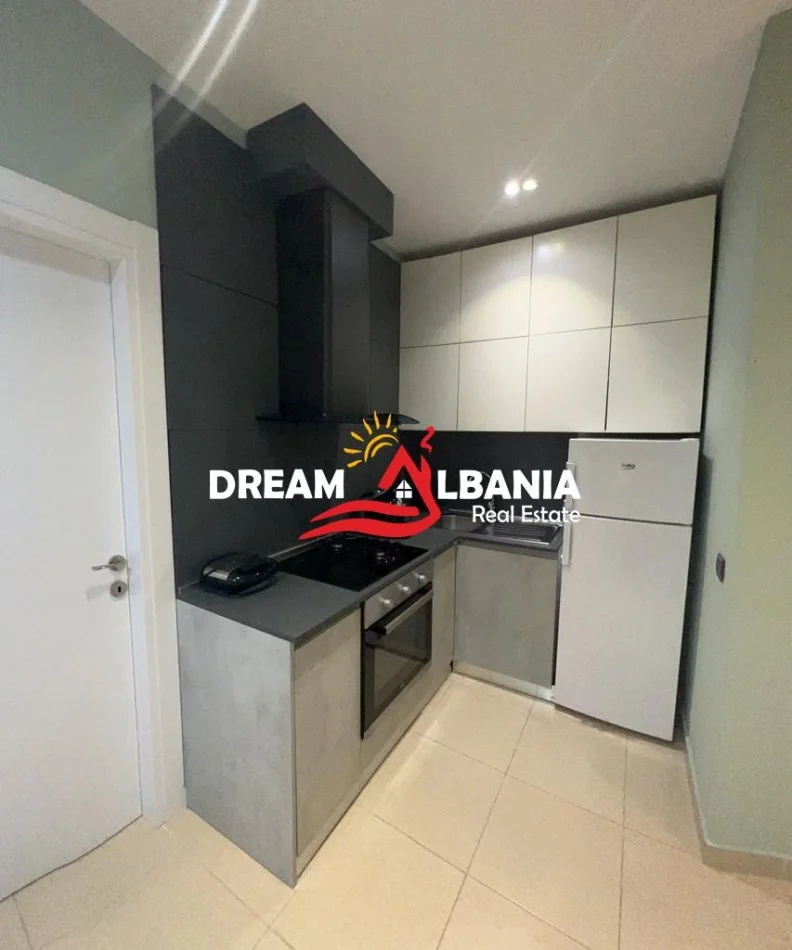 Tirane, jap me qera apartament 1+1 Kati 4, 65 m² 1.200 € (rr.kavajes)