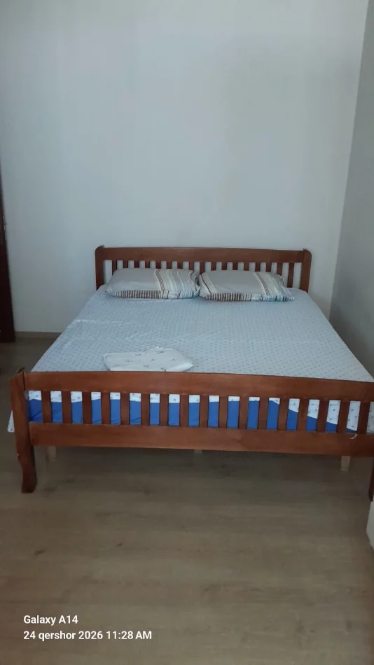 Tirane, jepet me qera apartament 2+1 Kati 7, 100 m² 480 € (Intesa San Paolo ne Laprak)