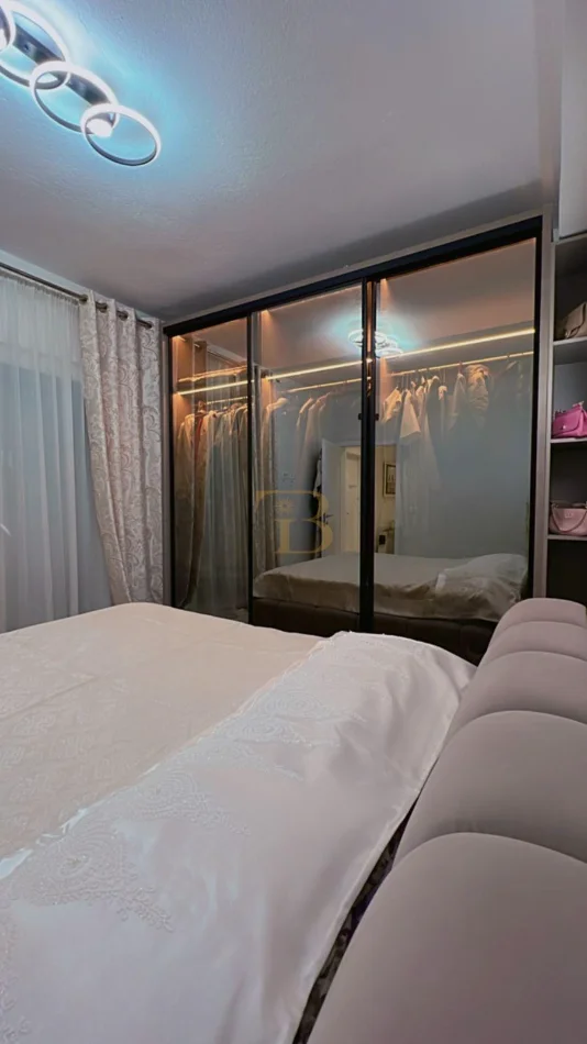 Tirane, shitet apartament 2+1+Ballkon Kati 6, 110 m² 375.000 € (komuna e Parisit)