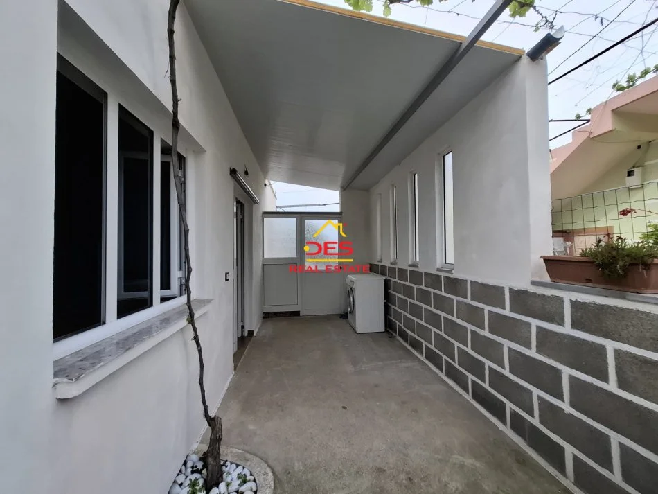 Vlore, jepet me qera shtepi Kati 0, 60 m² 150 € (Rr Sazani Vlorë)