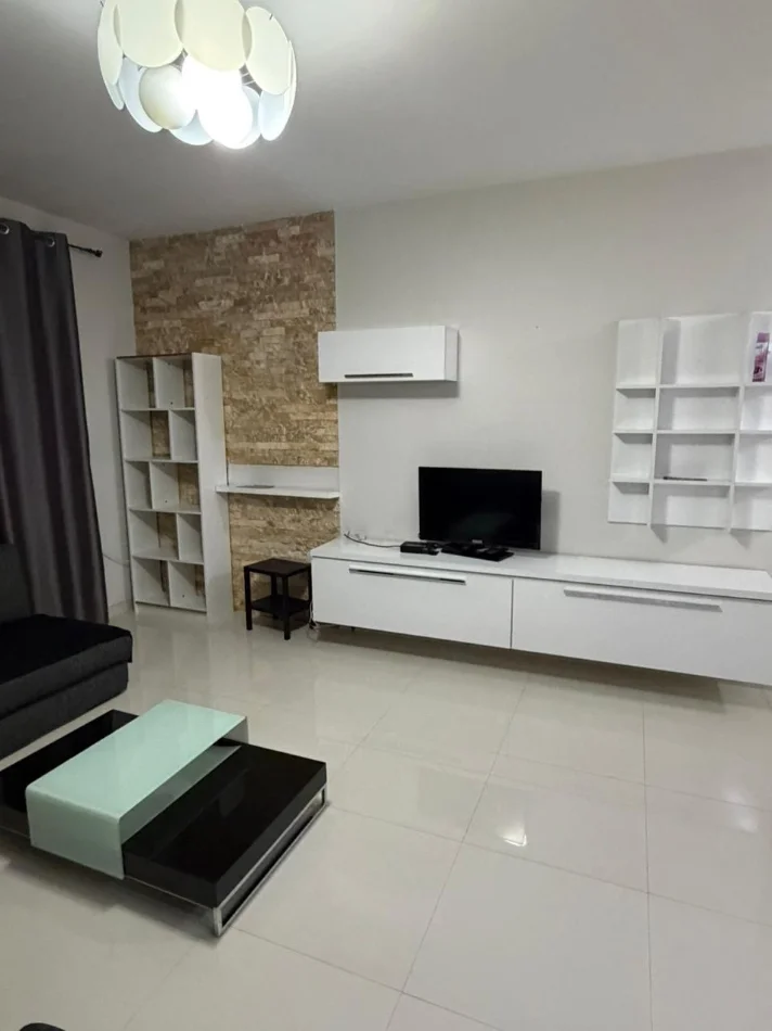 Tirane, jepet me qera apartament 1+1 Kati 3, 74 m² 500 € 