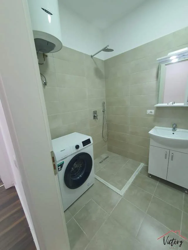 Tirane, jepet me qera apartament 2+1 Kati 2, 110 m² 700 Euro (Ish Fusha e Aviacionit)