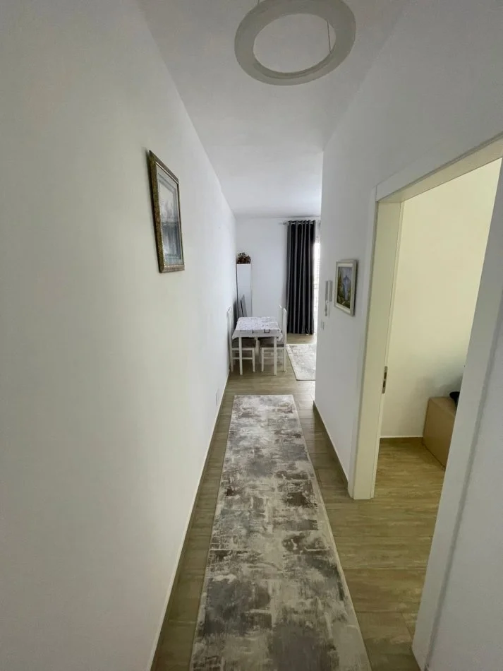 Tirane, shitet apartament 1+1 Kati 5, 77 m² 135.000 € (Rruga Egnatia)