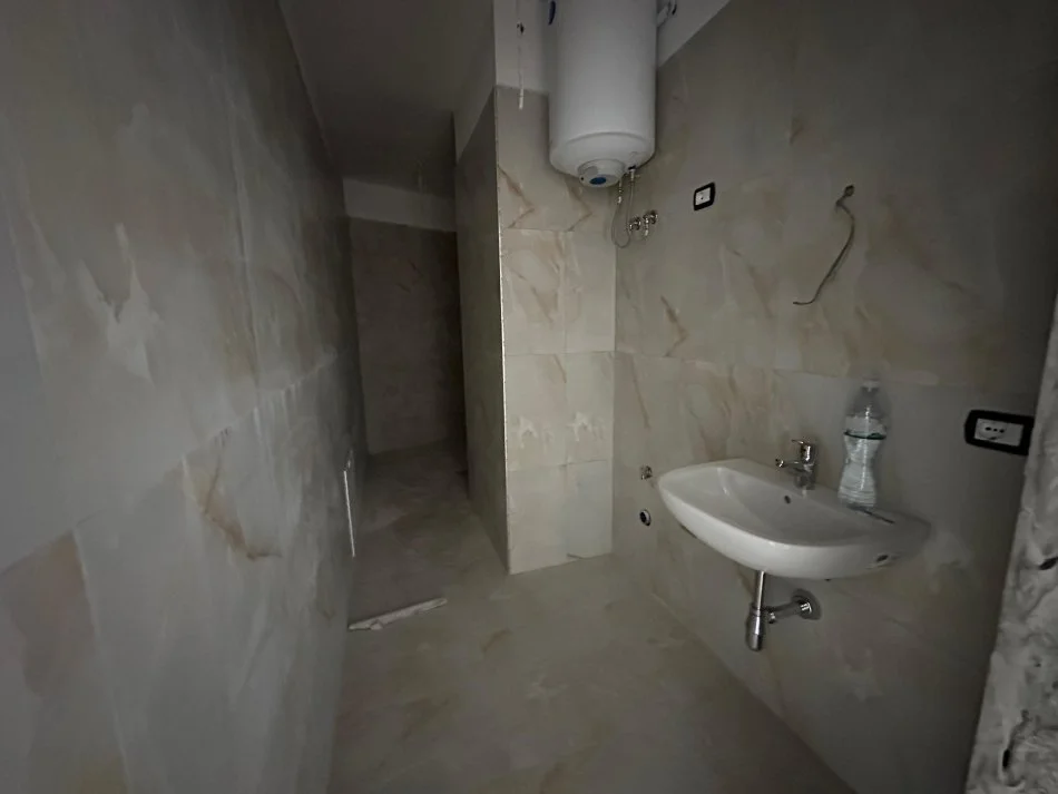 Tirane, shitet apartament 2+1 Kati 5, 195.000 € (SHESIM APARTAMENT 2+1+2 KOPSHTI ZOOLOGJIK!)