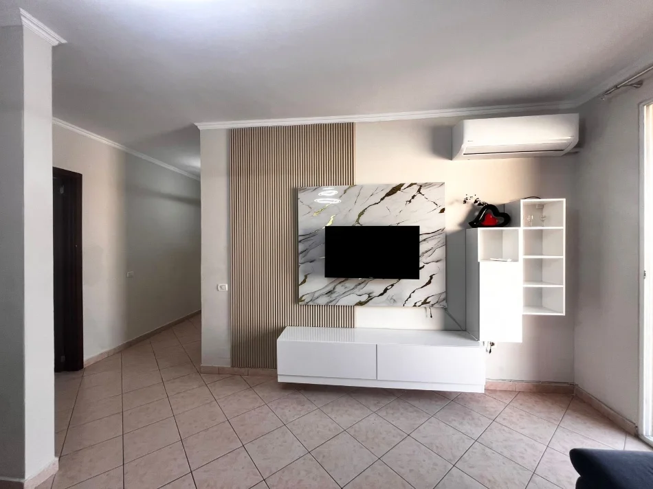 Tirane, shitet apartament 2+1+Ballkon Kati 7, 98 m² 135.000 € (Astir)