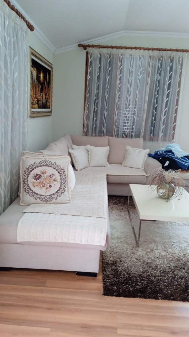Tirane, jepet me qera apartament 2+1+A+BLK Kati 3, 120 m² 365Euro (Rruga e dibres)