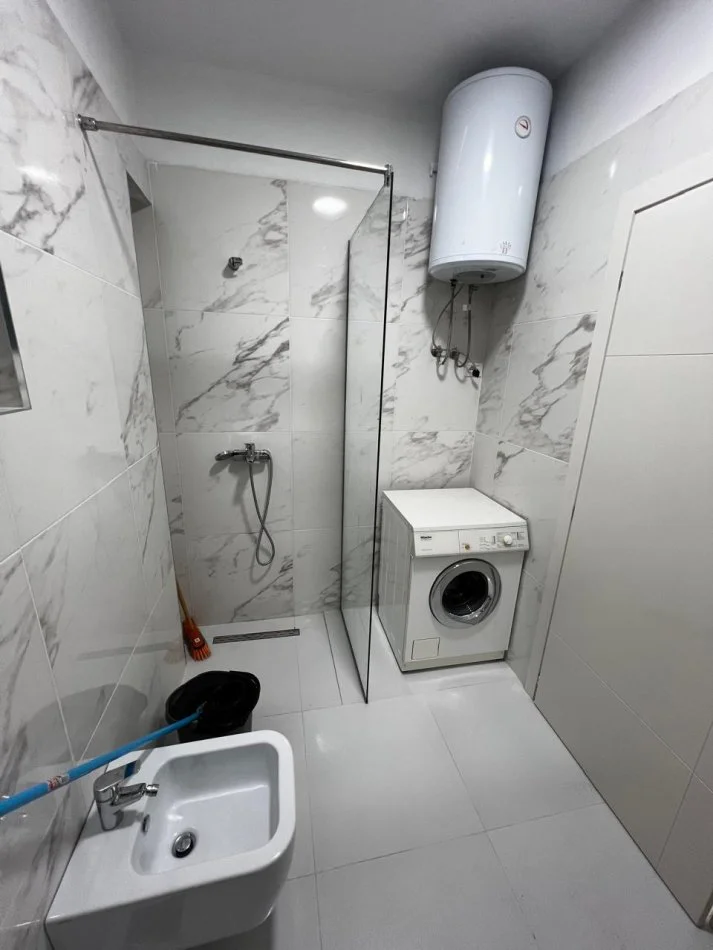 Tirane, jepet me qera shtepi 2 Katshe , 160 m² 400 € (Rruga Niko Avrami)