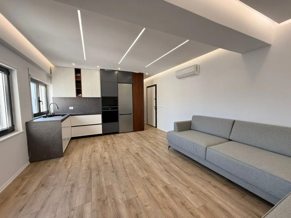 Tirane, shitet apartament 1+1 , 66 m² 162.000 € 