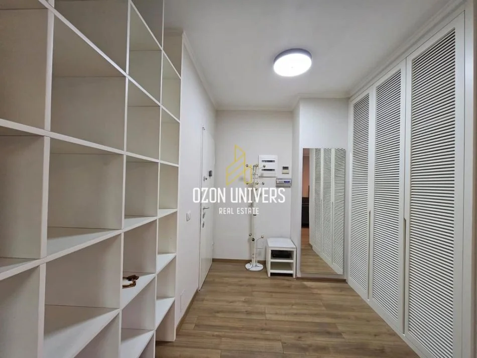 Tirane, shitet apartament 2+1+Ballkon Kati 10, 119 m² 320.000 € (Rruga Sami Frasheri,Liqeni i Tiranes)