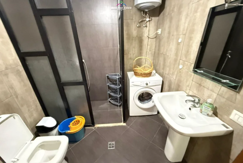 Tirane, jepet me qera apartament 1+1 Kati 4, 55 m² 520 € (rruga e elbasanit)