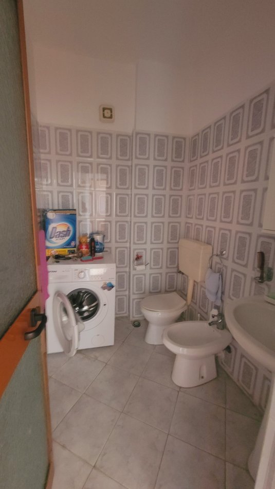 !SHITUR!Durres, shitet apartament 2+1+Ballkon Kati 9, 105 m² 115.000 € (Perball Hotel Florida, Plazh, Durres)