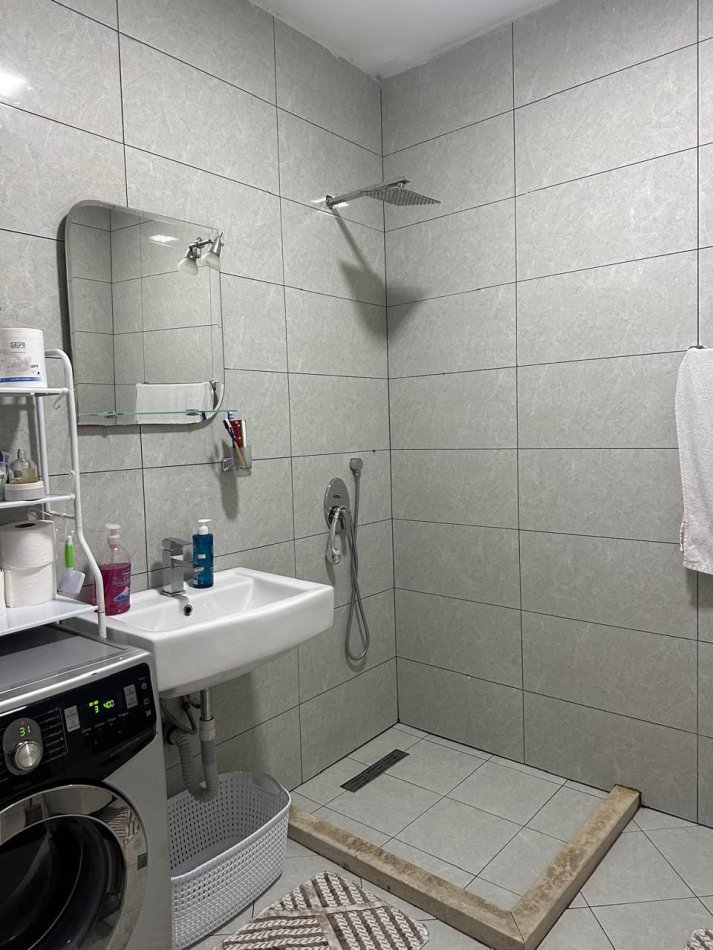 Shqiperi, jepet me qera apartament 1+1+Ballkon Kati 1, 790 m² 550 € (5 maji)
