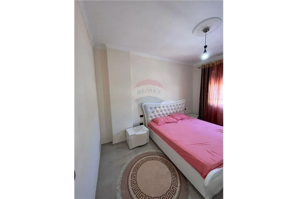 Tirane, jepet me qera apartament 2+1 , 80 m² 500 € (Rruga Selita e Vjeter - Kopshti Botanik)