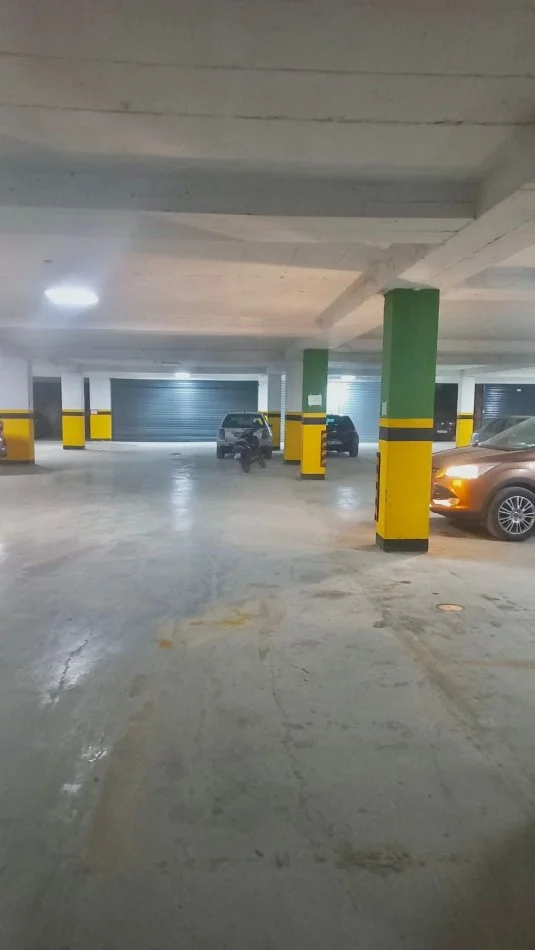 Tirane, jepet me qera apartament 1+1+Ballkon Kati 5, 68 m² 450 € (5 Maji)