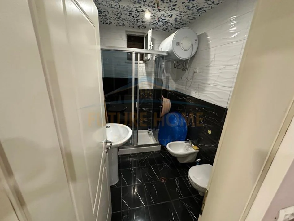 Tirane, shitet apartament 2+1+Aneks+Ballkon Kati 3, 107 m² 210.000 € (liqeni i thate)