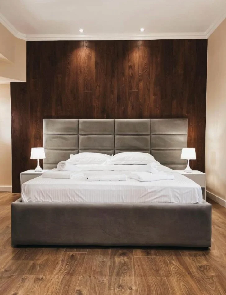 Tirane, jepet me qera hotel , 331 m² 3.200 € (Rruga Ura)