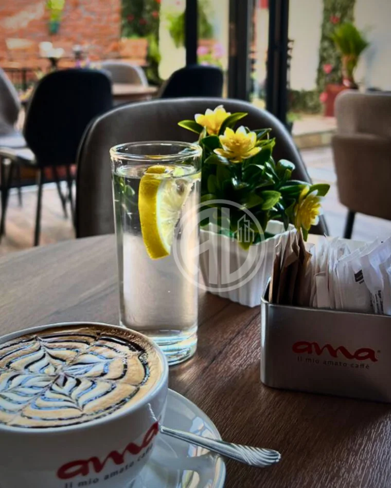 Durres, jepet me qera ,