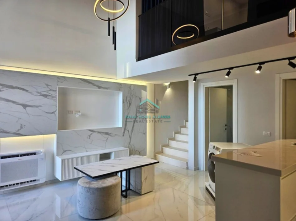 Vlore, shitet apartament duplex 3+1 , 130 m² 294.000 € (radhime)