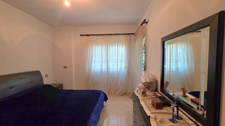 Vlore - Lungomare, jepet me qera apartament 1+1 Kati 6, 72 m² 420 € (Lungomare, pas Bar Hannover, Vlore)