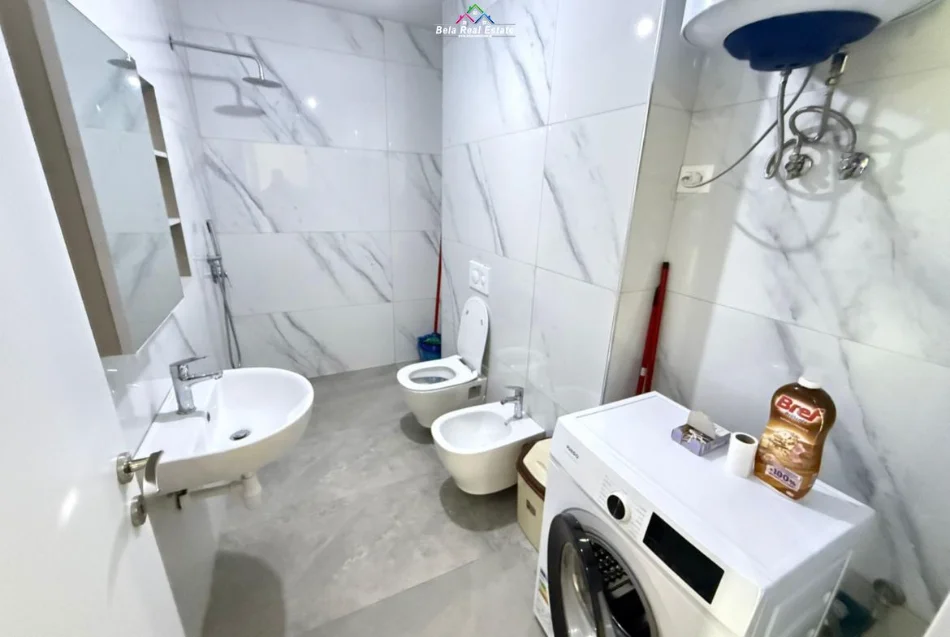 Tirane, jepet me qera apartament 1+1 Kati 10, 64 m² 640 € (Kompleksi Zirkon)