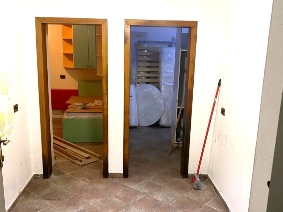 Tirane, shitet apartament 1+1 , 71 m² 78.056 € 