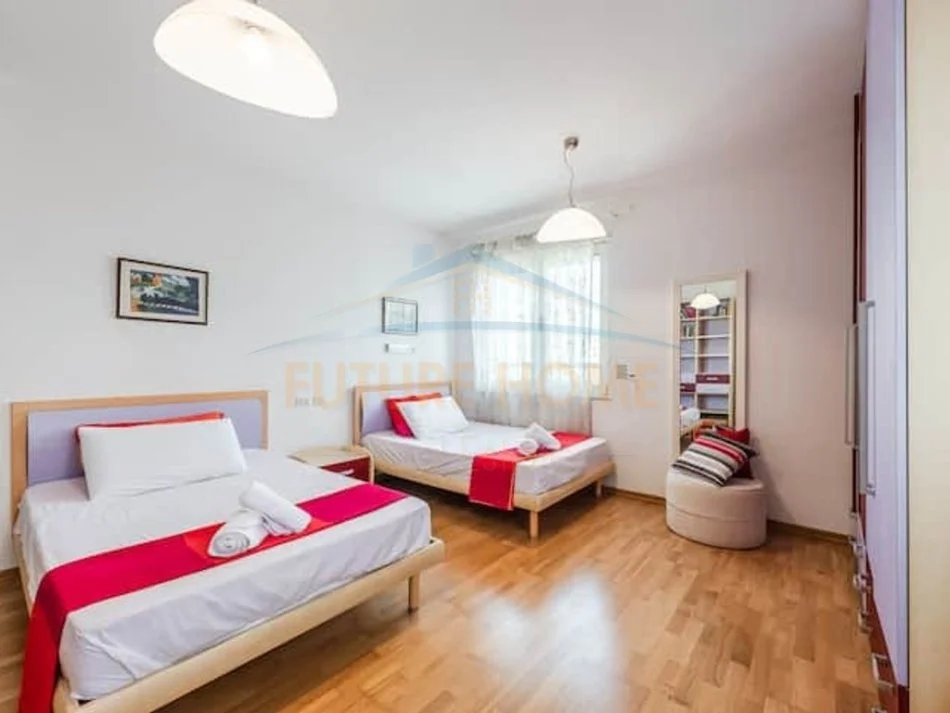 Durres, shitet apartament duplex 3+1+Ballkon Kati 8, 295 m² 360.000 € (Qender, Durres)