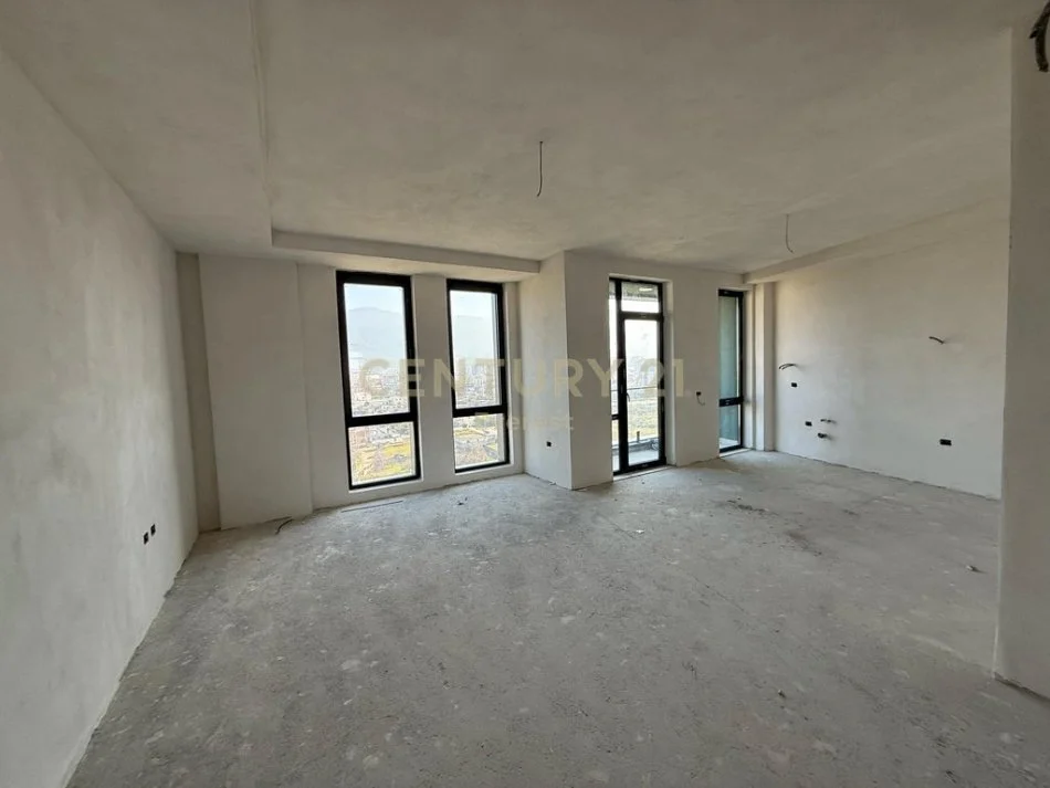 Tirane, shes apartament 3+1 Kati 9, 156 m² 269.000 € (BULEVARDI I RI)