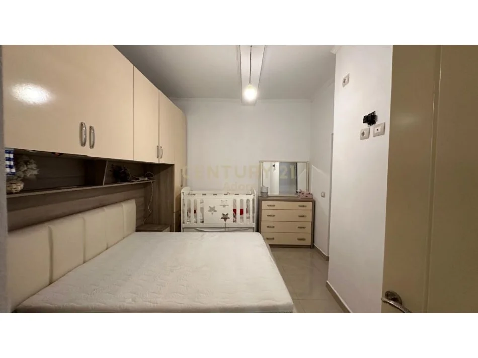 Tirane, jepet me qera apartament Kati 0, 450 € 