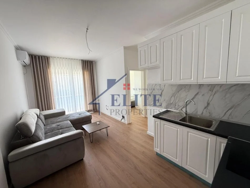 Tirane, jepet me qera apartament 1+1+Ballkon Kati 2, 55 m² 550 € (Kompleksi Magnet)