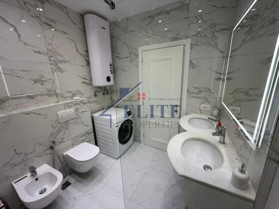 Tirane, jap me qera apartament 2+1+Ballkon Kati 5, 105 m² 1.150 € (Shallvaret)