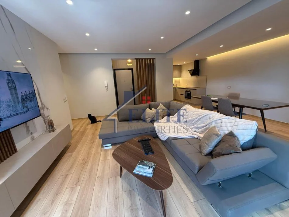 Tirane, jepet me qera apartament 2+1+Ballkon Kati 2, 127 m² 900 € (Kodra e Diellit 2)