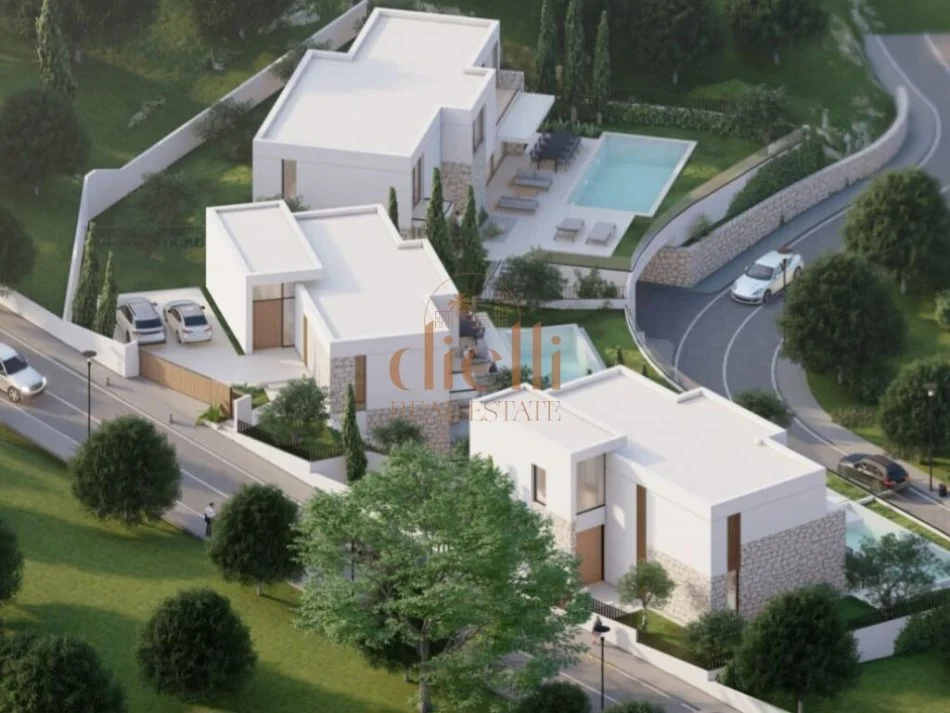 Tirane, shitet Vile , 471 m² (prane Liqenit te Thatet)