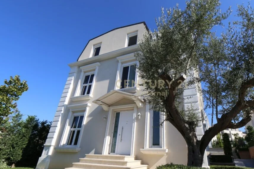 Tirane, jepet me qera Vile 4+1 Kati 3, 286 m² 3.000 € (TEG)