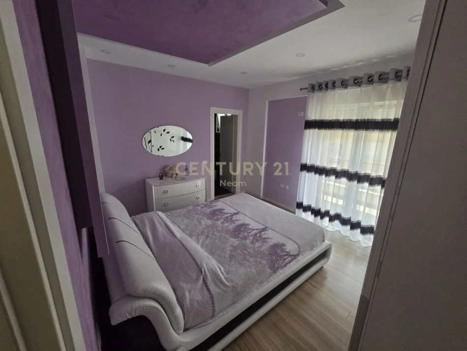 Tirane, shitet apartament 3+1 Kati 3, 130 m² 273.000 € (LIQENI I THATE)