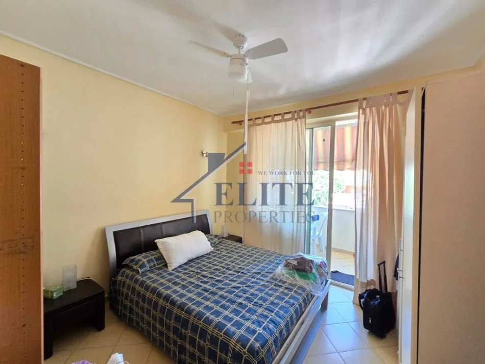 Tirane, jepet me qera apartament 2+1+Ballkon Kati 3, 95 m² 600 € (Selite)