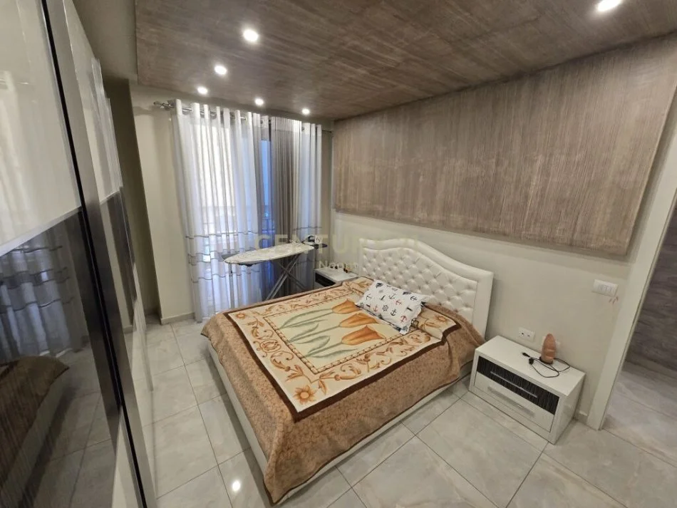 Tirane, shitet apartament 2+1 Kati 3, 107 m² 225.000 € (Liqeni i Thate)