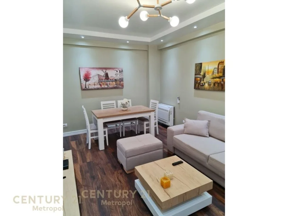 Tirane, jepet me qera apartament 2+1 Kati 3, 76 m² 800 € (Qendra Tregtare TEG)