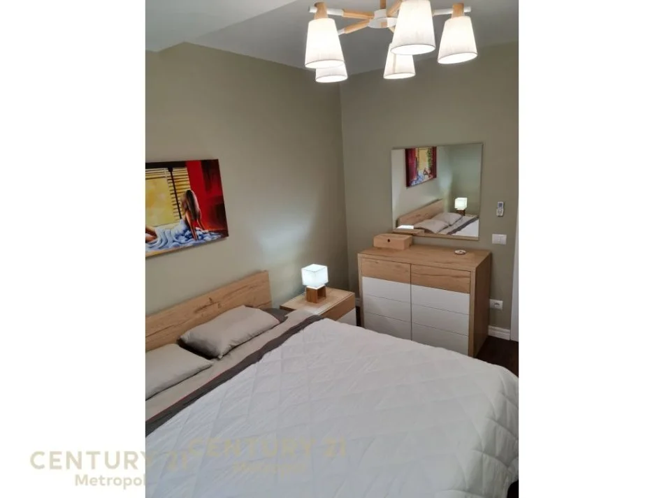 Tirane, jepet me qera apartament 2+1 Kati 3, 76 m² 800 € (Qendra Tregtare TEG)