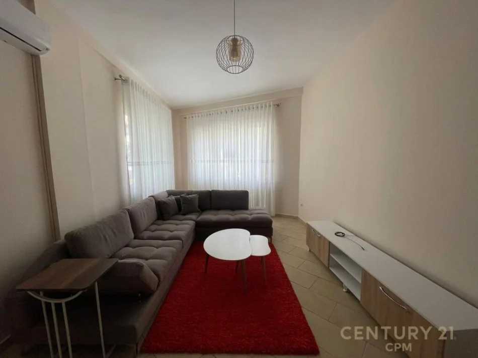 Tirane, jepet me qera apartament 2+1 Kati 1, 120 m² 600 € (KOPSHTI ZOOLOGJIK)