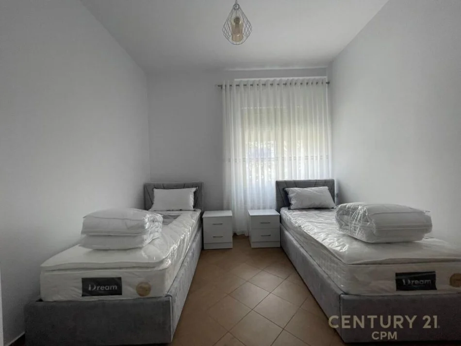 Tirane, jepet me qera apartament 2+1 Kati 1, 120 m² 650 € (EDUARD MANO)