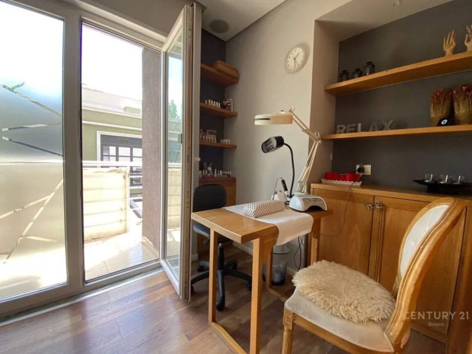 Tirane, jepet me qera apartament 2+1 Kati 1, 100 m² 1.200 € (don bosko)