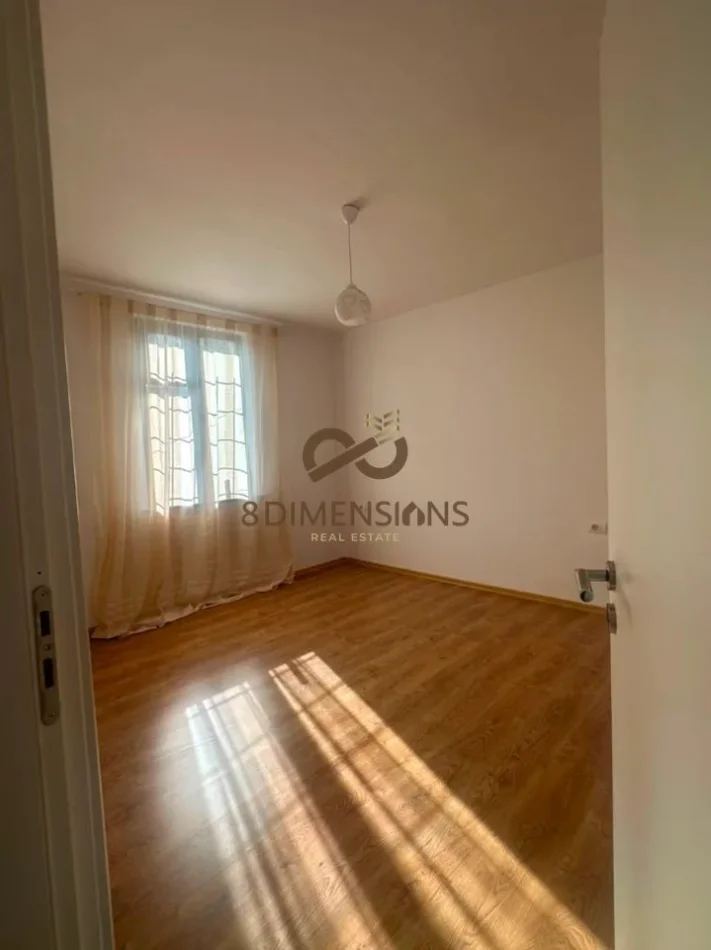 Jepet me qera Apartament 1+1 tek Bulevardi Zogu I Pare mbrapa UFOS (D8241Z-62)