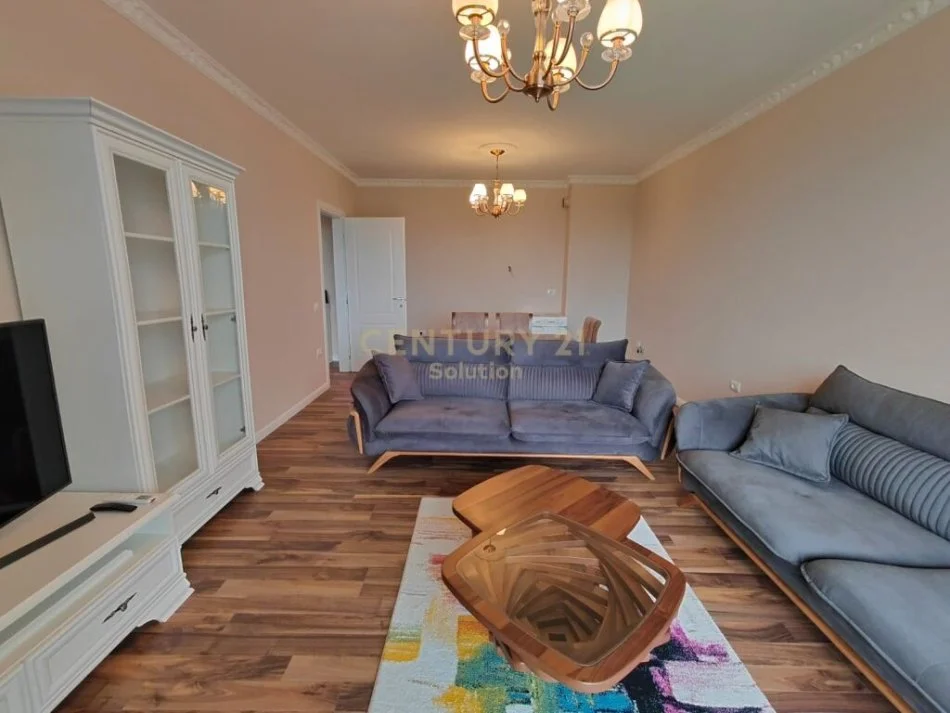 Tirane, shitet 2+1+Ballkon Kati 3, 124 m² 230.000 € (LIQENI I THATE)