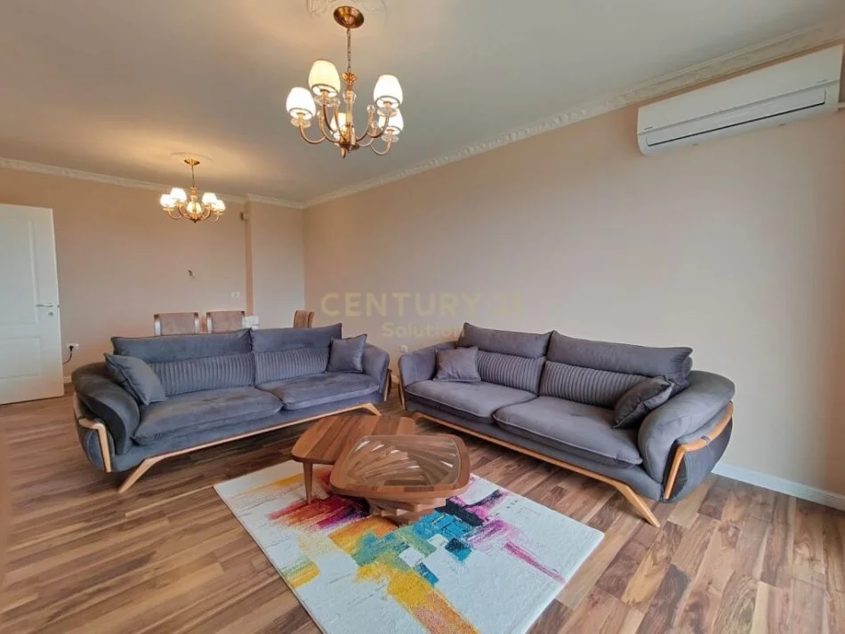 Tirane, shitet 2+1+Ballkon Kati 3, 124 m² 230.000 € (LIQENI I THATE)