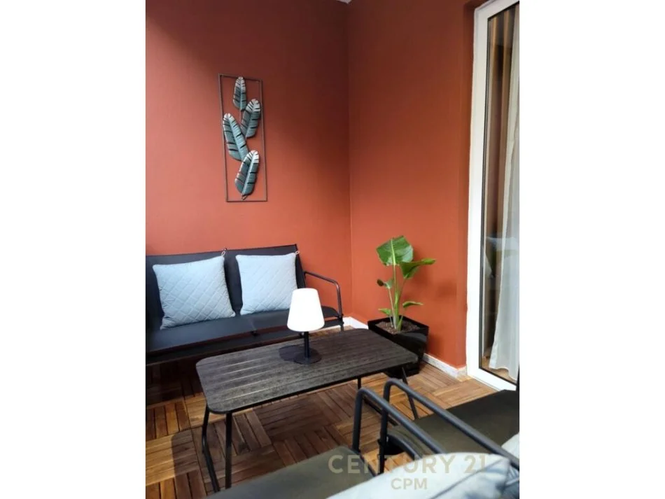 Tirane, jepet me qera apartament 2+1 Kati 6, 108 m² 1.500 € (Bllok)