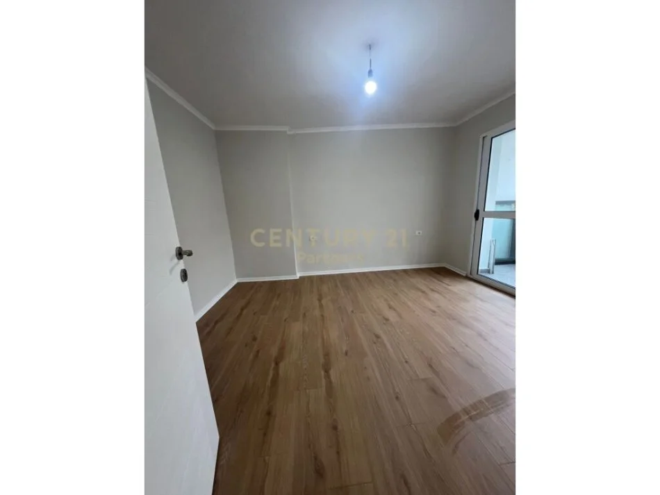 Tirane, shitet apartament 1+1 , 56 m² 87.000 € (Ferit Xhajko)