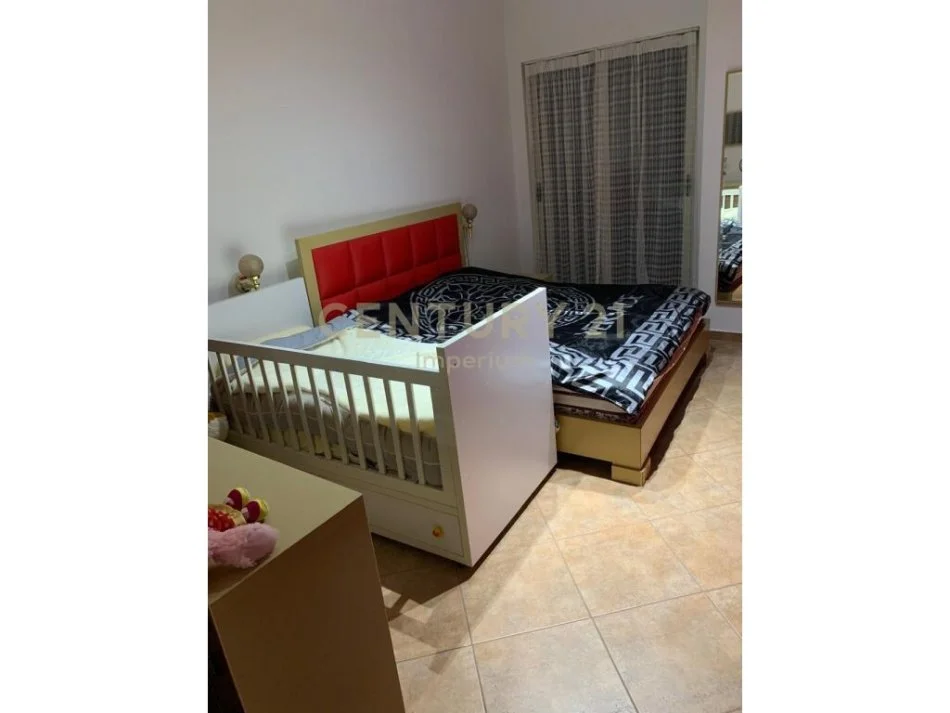 Tirane, shitet apartament 3+1 Kati 1, 128 m² 140.360 € (Yzberish)