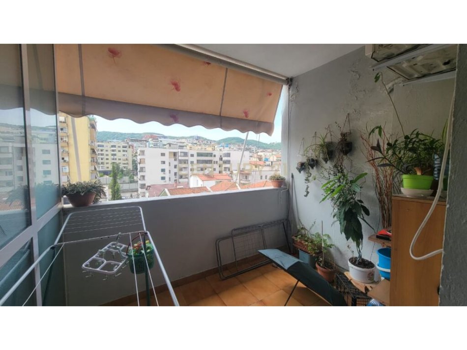 Tirane, shitet apartament 2+1 Kati 7, 124 m² 235.000 € (komuna e parisit)