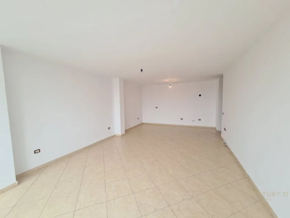 Tirane, shitet apartament 2+1 Kati 5, 122 m² 156.000 € 