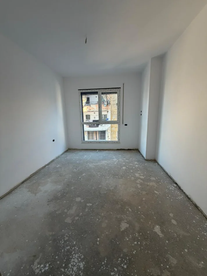 Tirane, shitet apartament 2+1+Ballkon Kati 1, 82 m² 151.050 € 